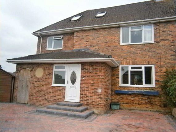 5 Bedroom Semi-Detac...